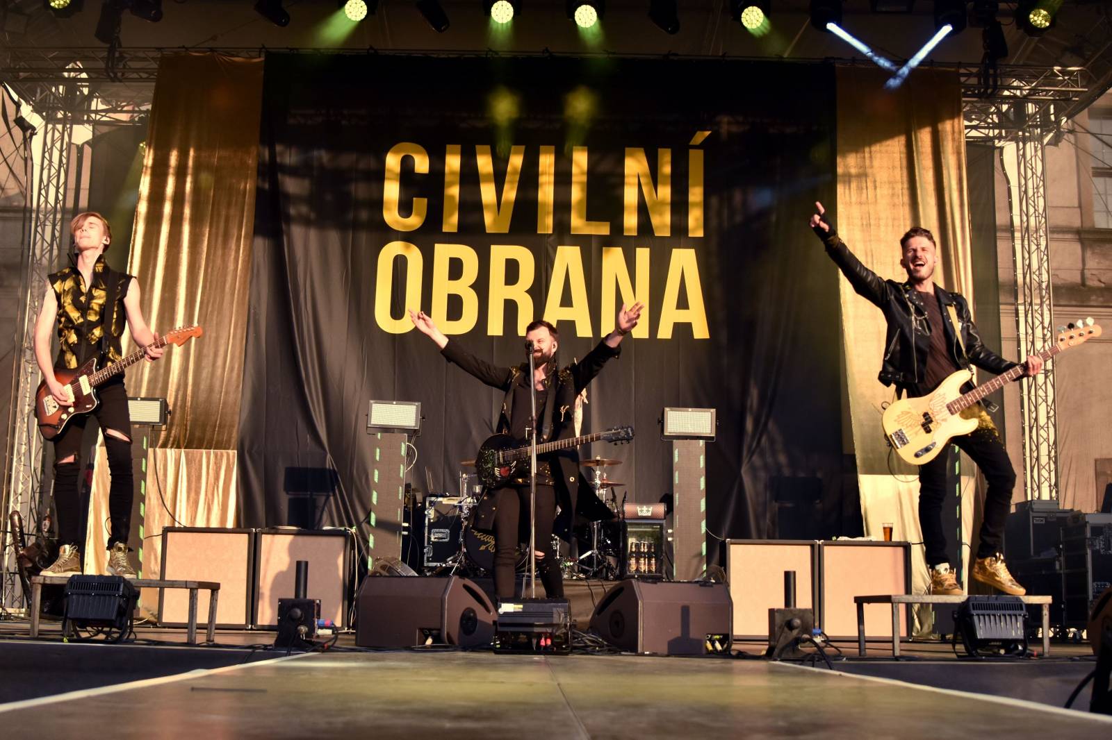 Rybičky 48 v Kutné Hoře rozjeli open air sezónu, klášter se otřásal v základech 