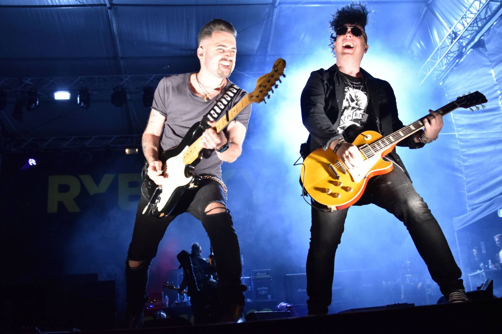 Rybičky 48 v Kutné Hoře rozjeli open air sezónu, klášter se otřásal v základech 