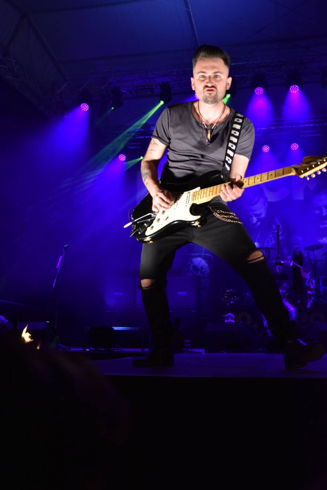 Rybičky 48 v Kutné Hoře rozjeli open air sezónu, klášter se otřásal v základech 