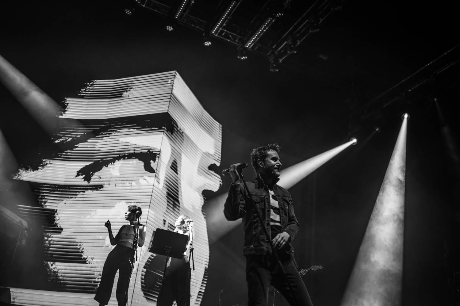 Show plná rock'n'rollu. Tata Bojs měli v O2 universu unikátní scénu i speciální zvukový systém