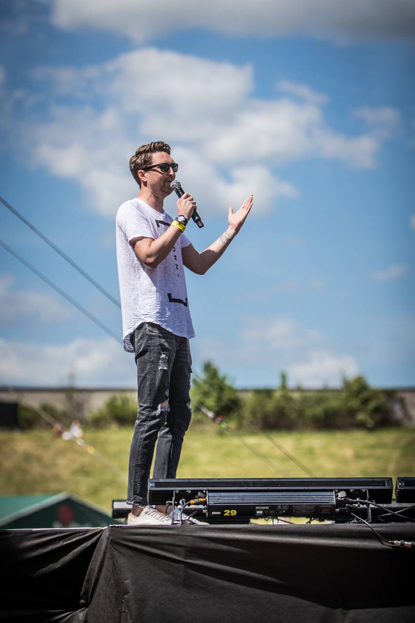 Překvapení Plzeňského Majálesu? King Lost alias Marek Ztracený. Po Benu Cristovaovi létaly podprsenky, vystoupili i Rybičky 48 či Divokej Bill