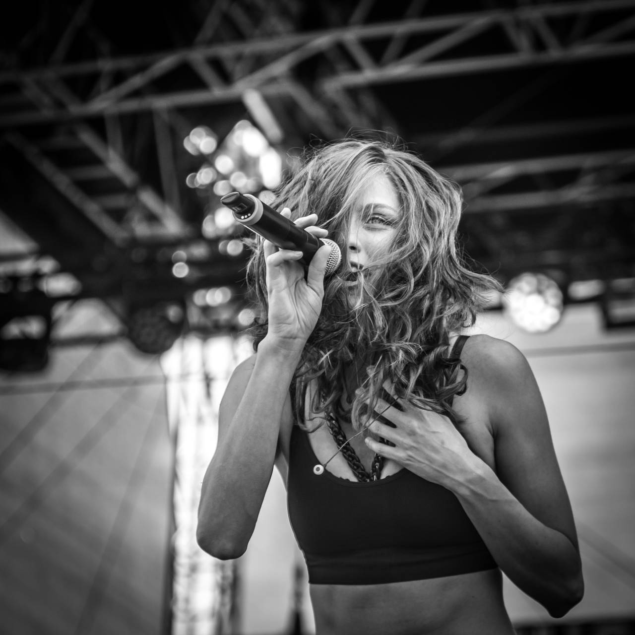 Překvapení Plzeňského Majálesu? King Lost alias Marek Ztracený. Po Benu Cristovaovi létaly podprsenky, vystoupili i Rybičky 48 či Divokej Bill