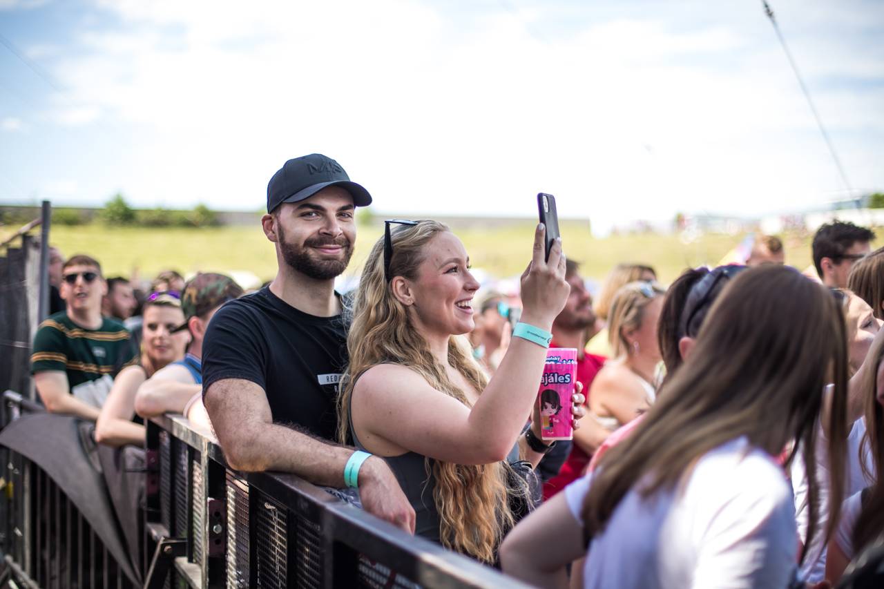 Překvapení Plzeňského Majálesu? King Lost alias Marek Ztracený. Po Benu Cristovaovi létaly podprsenky, vystoupili i Rybičky 48 či Divokej Bill