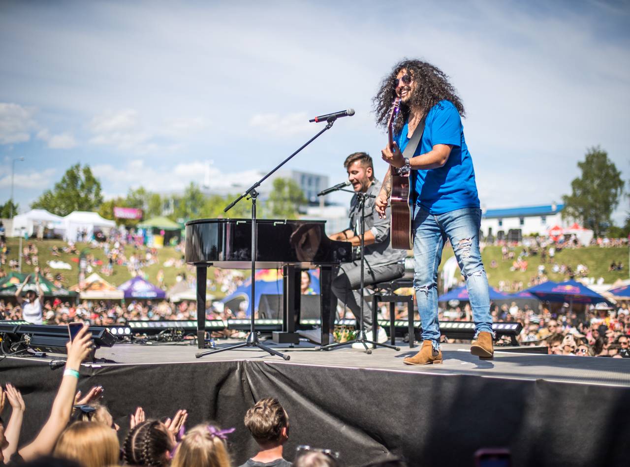 Překvapení Plzeňského Majálesu? King Lost alias Marek Ztracený. Po Benu Cristovaovi létaly podprsenky, vystoupili i Rybičky 48 či Divokej Bill