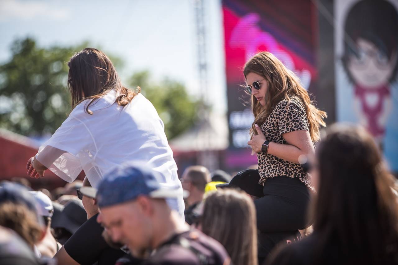 Překvapení Plzeňského Majálesu? King Lost alias Marek Ztracený. Po Benu Cristovaovi létaly podprsenky, vystoupili i Rybičky 48 či Divokej Bill