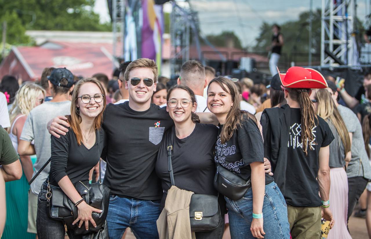 Překvapení Plzeňského Majálesu? King Lost alias Marek Ztracený. Po Benu Cristovaovi létaly podprsenky, vystoupili i Rybičky 48 či Divokej Bill