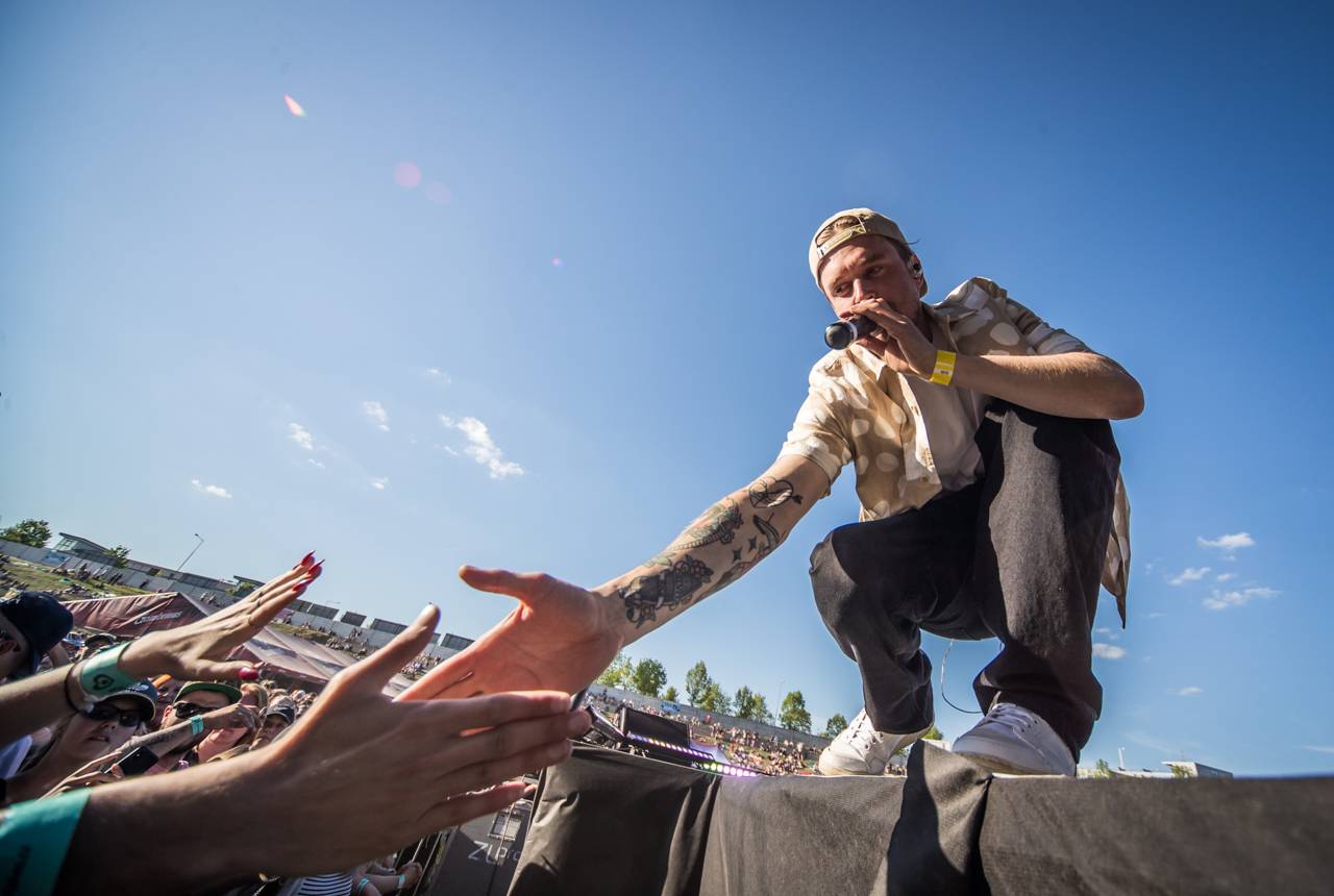 Překvapení Plzeňského Majálesu? King Lost alias Marek Ztracený. Po Benu Cristovaovi létaly podprsenky, vystoupili i Rybičky 48 či Divokej Bill