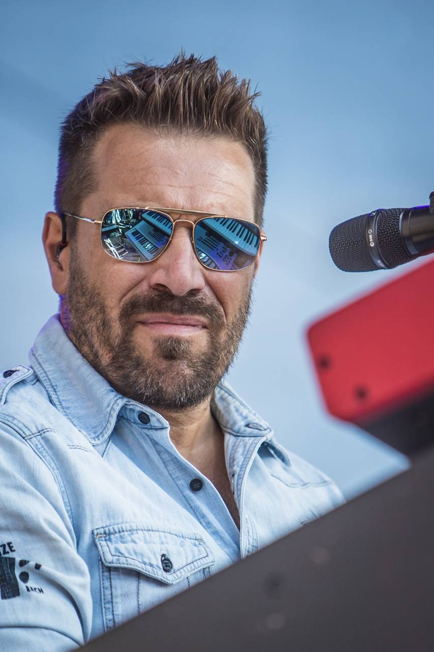 Překvapení Plzeňského Majálesu? King Lost alias Marek Ztracený. Po Benu Cristovaovi létaly podprsenky, vystoupili i Rybičky 48 či Divokej Bill