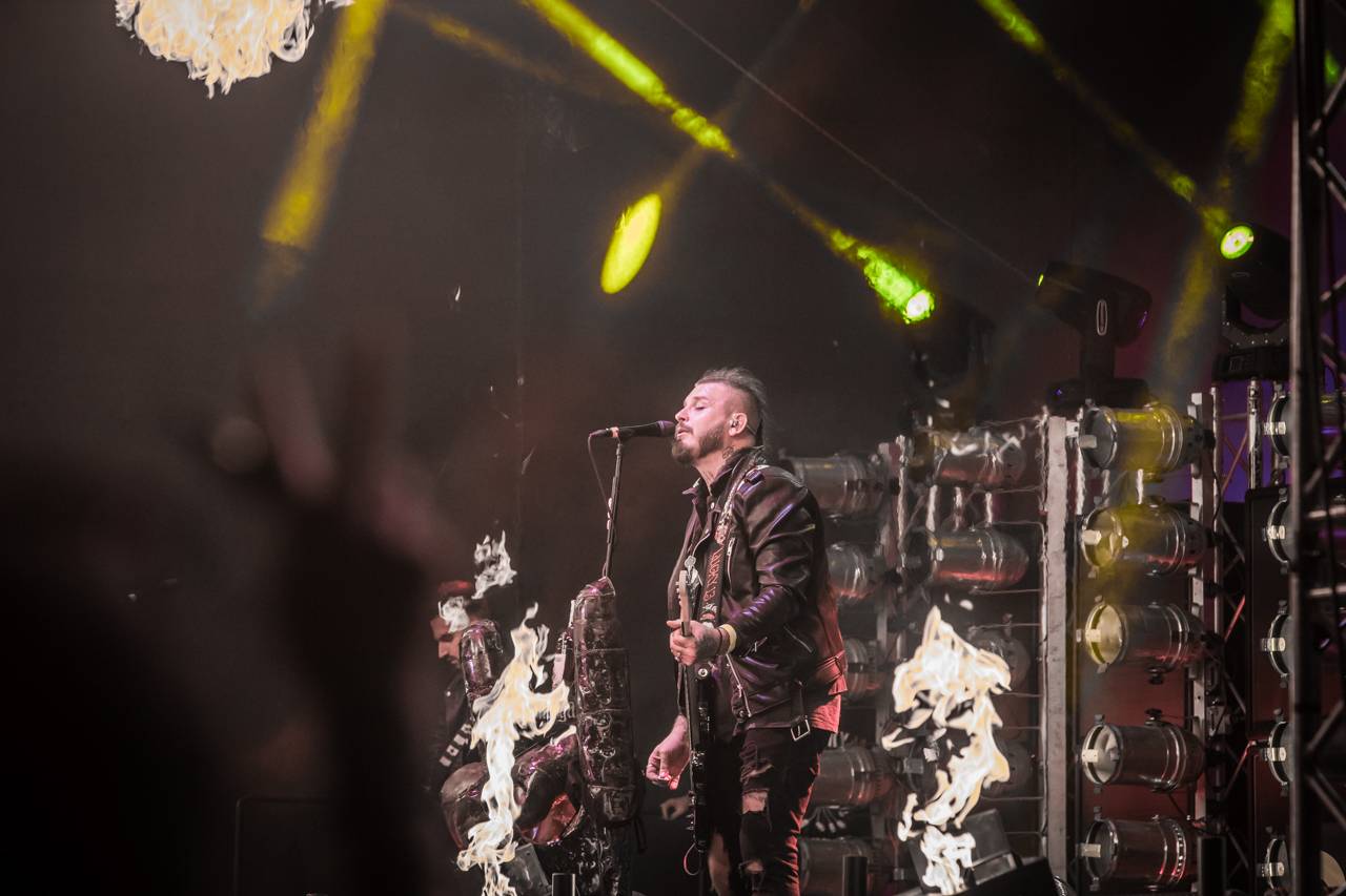 Překvapení Plzeňského Majálesu? King Lost alias Marek Ztracený. Po Benu Cristovaovi létaly podprsenky, vystoupili i Rybičky 48 či Divokej Bill