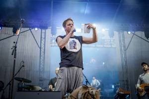 Po Tomáši Klusovi létalo na Ústeckém Majálese pánské spodní prádlo, Jakub Děkan si vyzkoušel roli moderátora