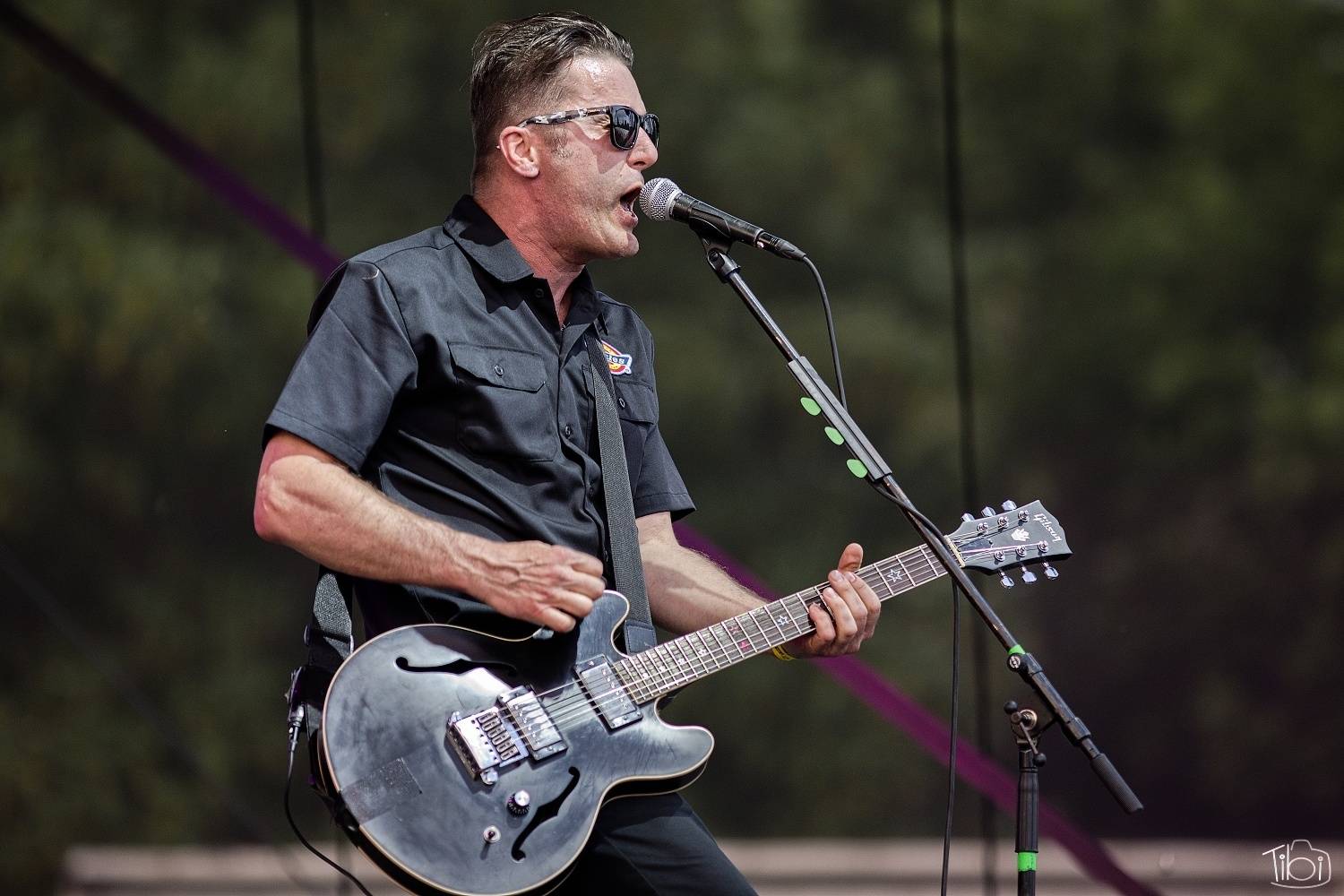 Narozeninový večírek Tří sester odstartoval. Na pražském Smíchově vystoupili Apple Juice, Plexis, SPS, Iné Kafé i The Varukers