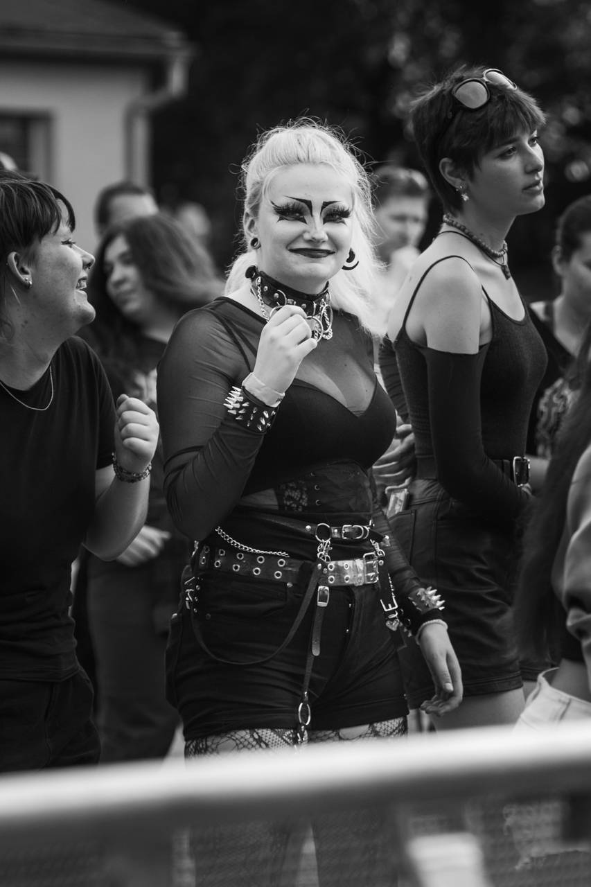 Prudká bouře, ale i salva veselí a rokenrolu. Třem-Fest přivezl do Plzně Tomáše Kluse, Hentai Corporation či The Fialky