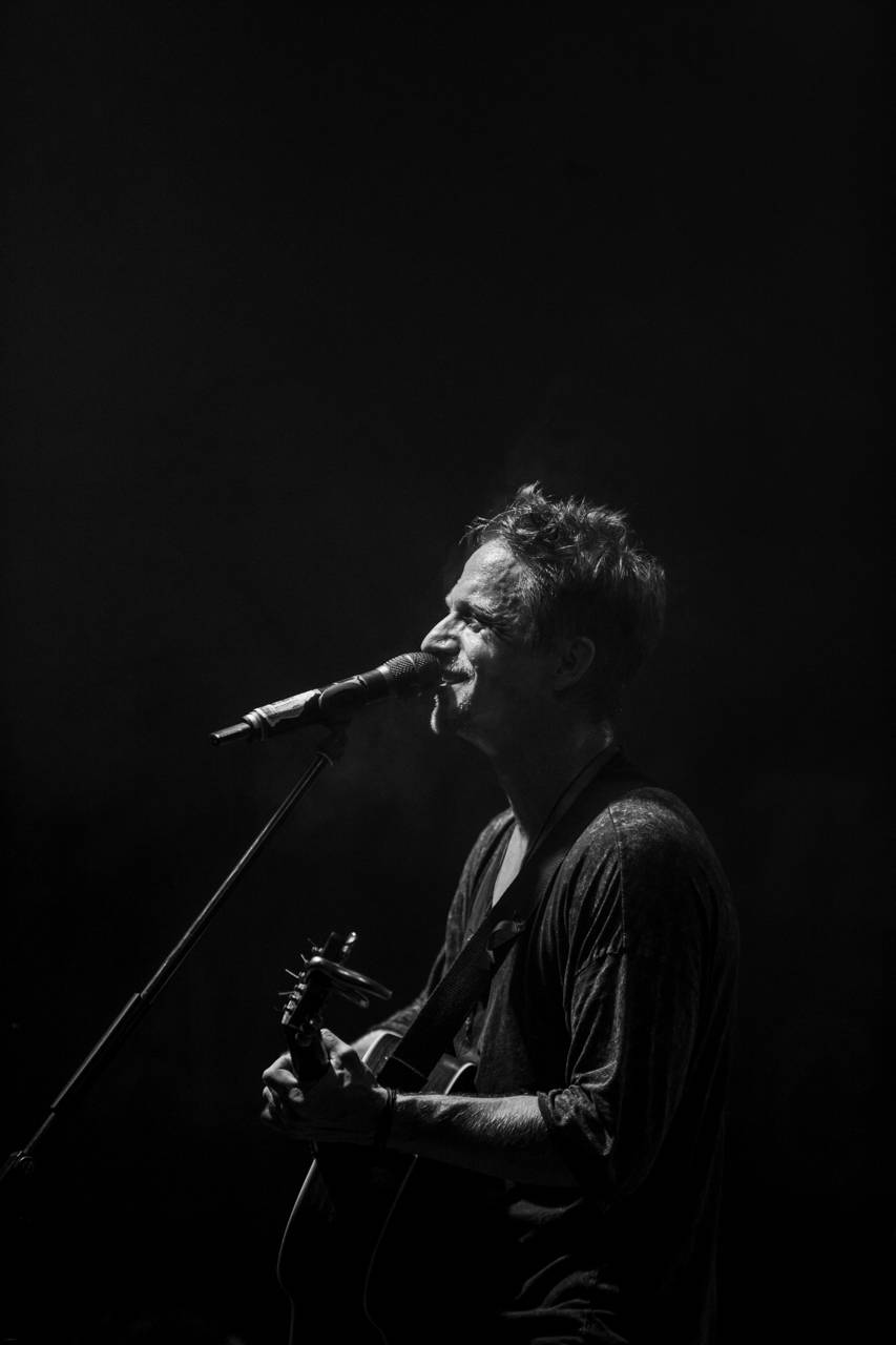 Prudká bouře, ale i salva veselí a rokenrolu. Třem-Fest přivezl do Plzně Tomáše Kluse, Hentai Corporation či The Fialky