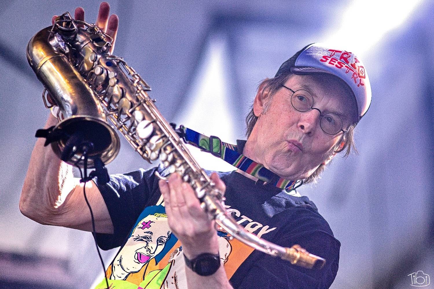 Tři sestry pokřtily nové LP. K narozeninám jim popřáli Doctor P. P., E!E či Zputnik