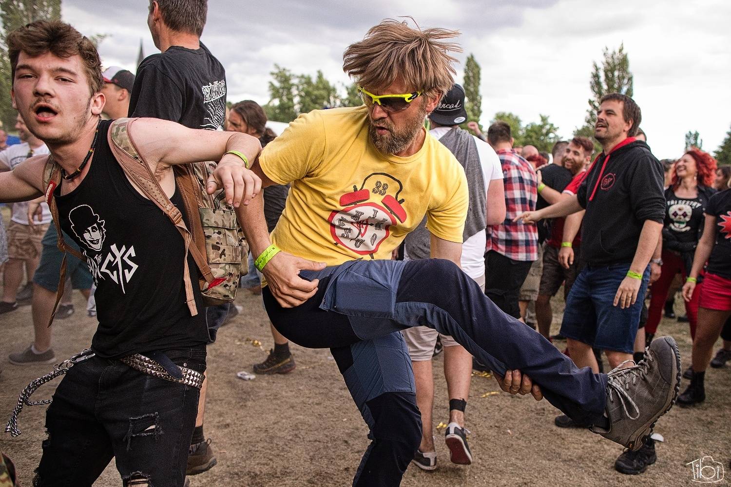 Tři sestry pokřtily nové LP. K narozeninám jim popřáli Doctor P. P., E!E či Zputnik