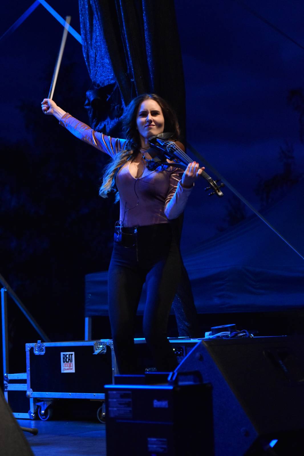 Na Oseku panovala pohoda. Pepa Vojtek vystoupil s Inflagranti, Fast Food Orchestra si přivezli Poslední joint a fiXa navnadila na Kusy radosti  