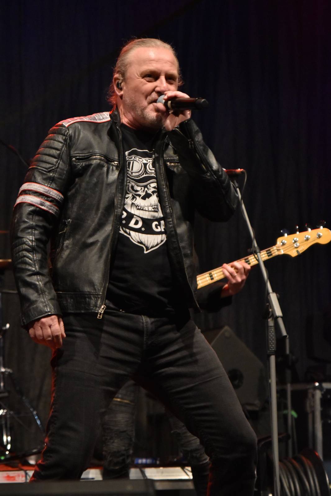 Na Oseku panovala pohoda. Pepa Vojtek vystoupil s Inflagranti, Fast Food Orchestra si přivezli Poslední joint a fiXa navnadila na Kusy radosti  