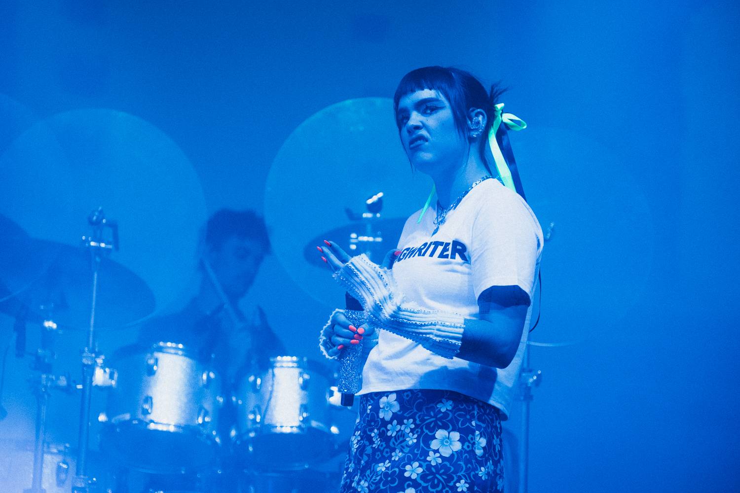 BENEE zahřála u srdce. Vyprávěla historky a poděkovala česky 