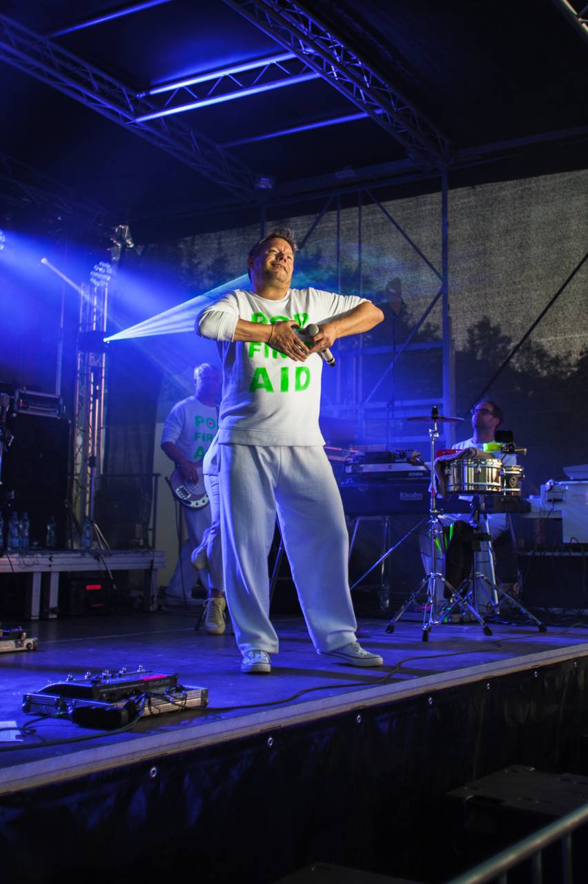 Monkey Business v Plzni chválili pivo a vyzvali Vémolu na souboj