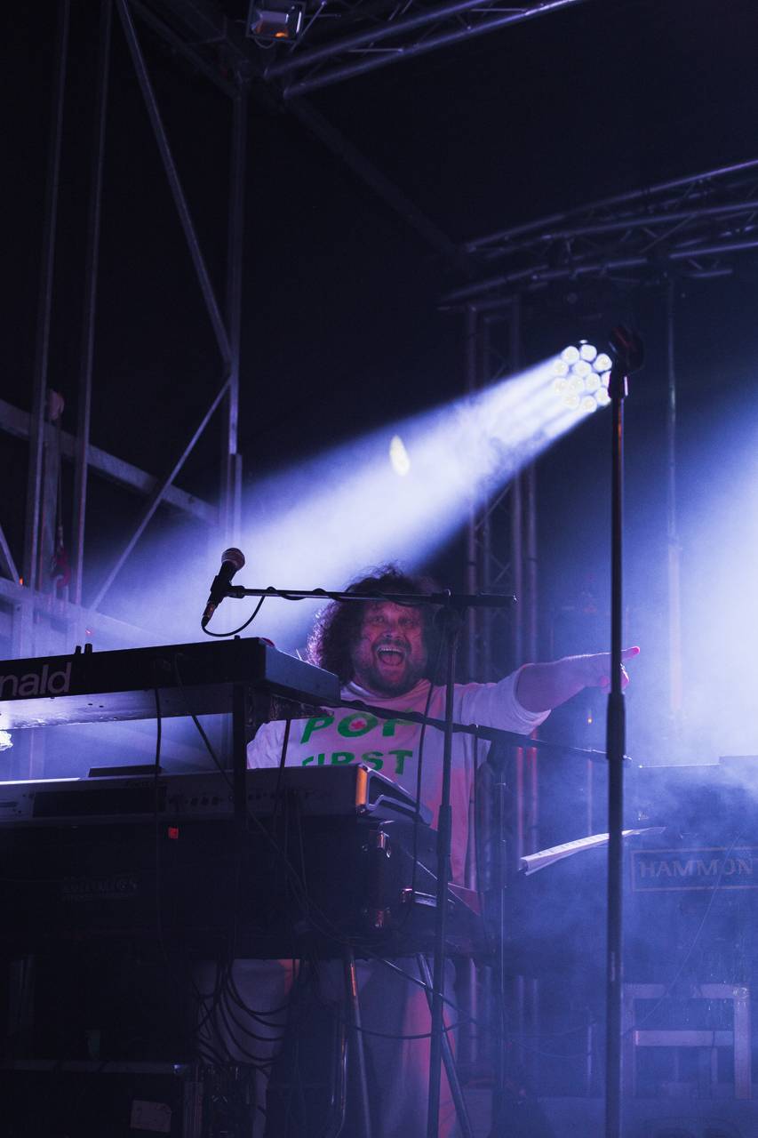 Monkey Business v Plzni chválili pivo a vyzvali Vémolu na souboj