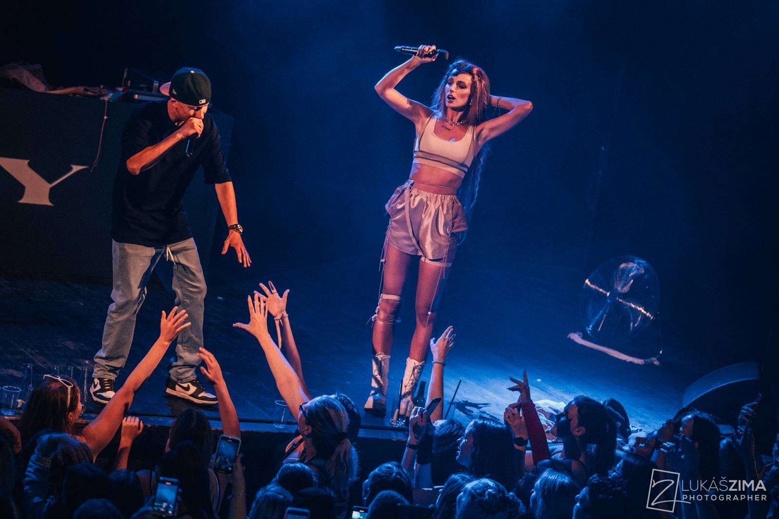 Sima pokřtila v Praze svá nejnovější alba, kmotry si vybrala mezi fanoušky