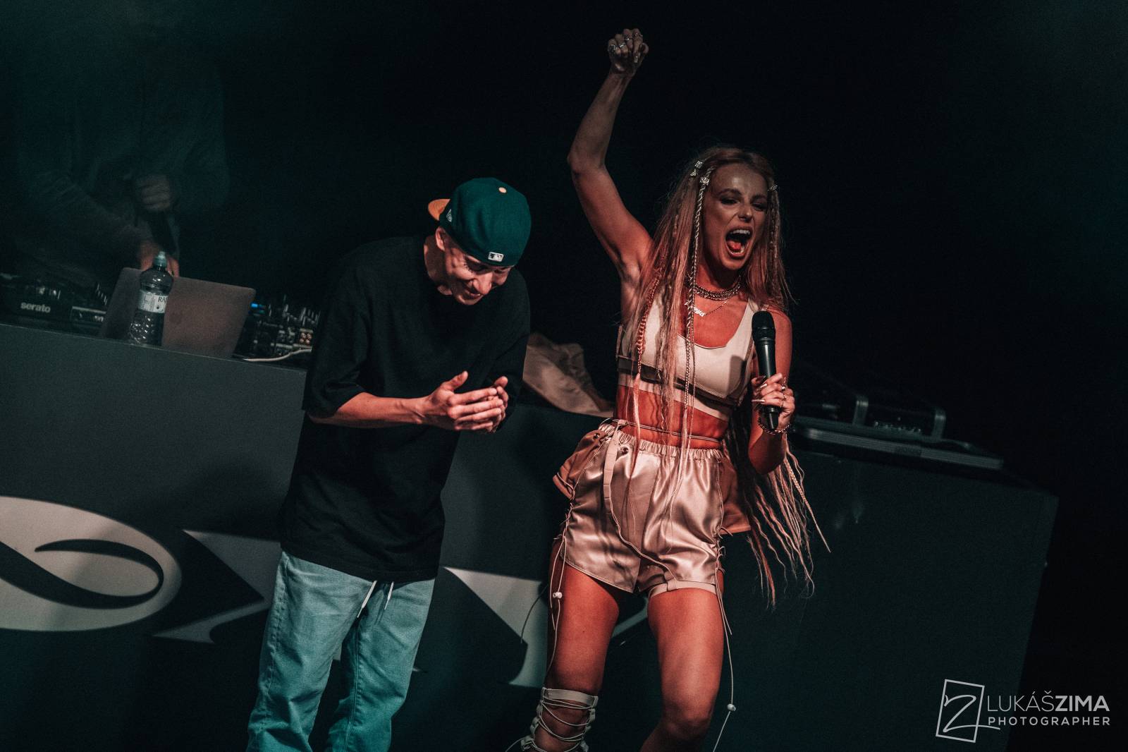 Sima pokřtila v Praze svá nejnovější alba, kmotry si vybrala mezi fanoušky