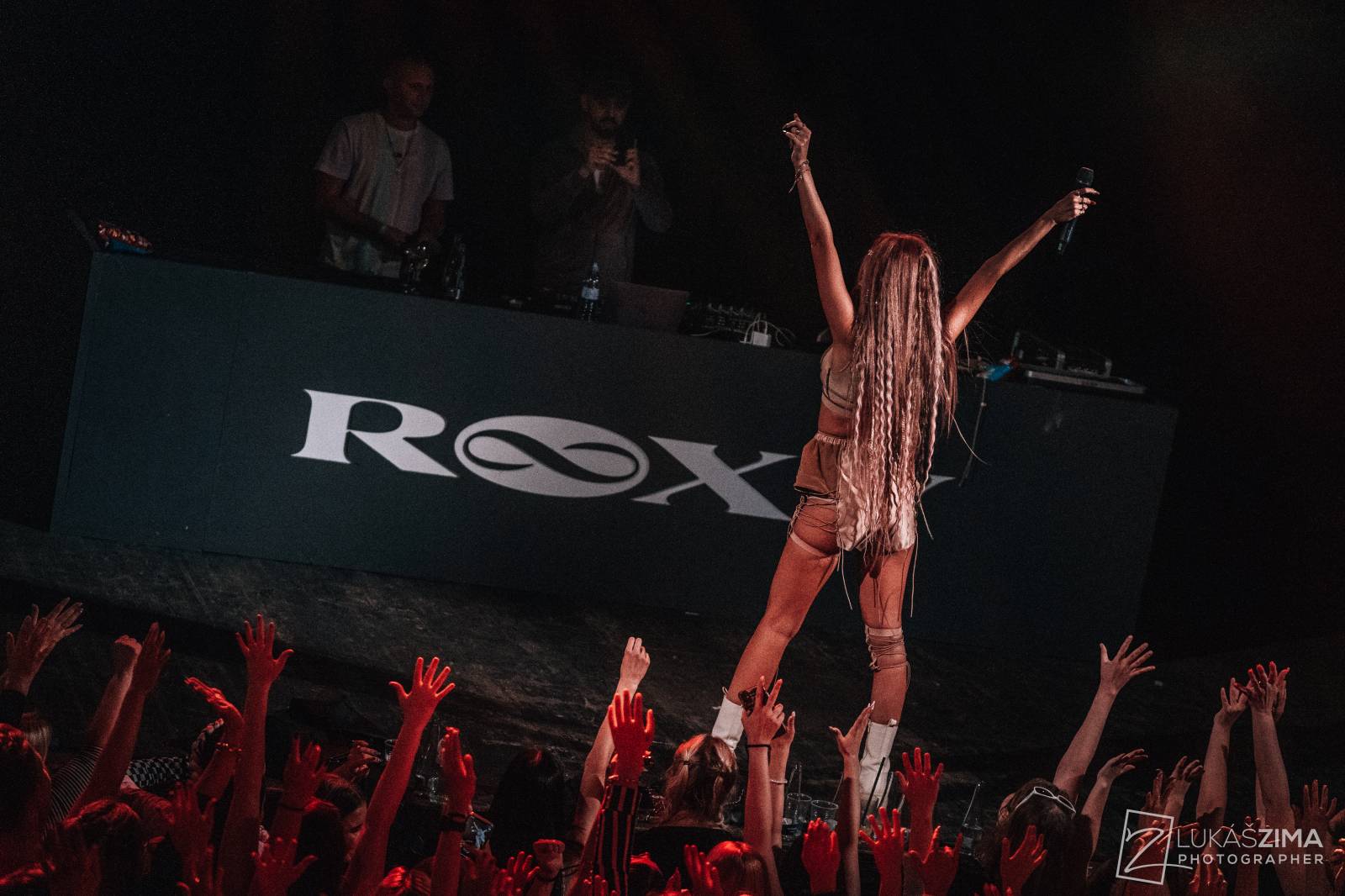 Sima pokřtila v Praze svá nejnovější alba, kmotry si vybrala mezi fanoušky