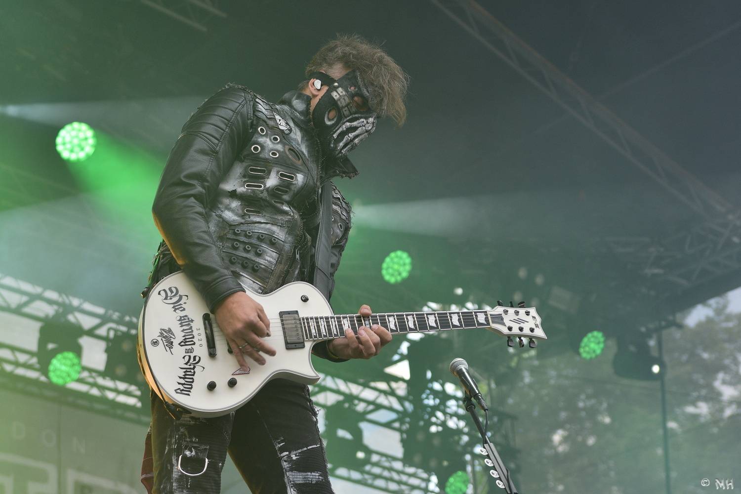 Večer ve znameni metalu. V Plzni zahráli Doga, Dymytry a Harlej