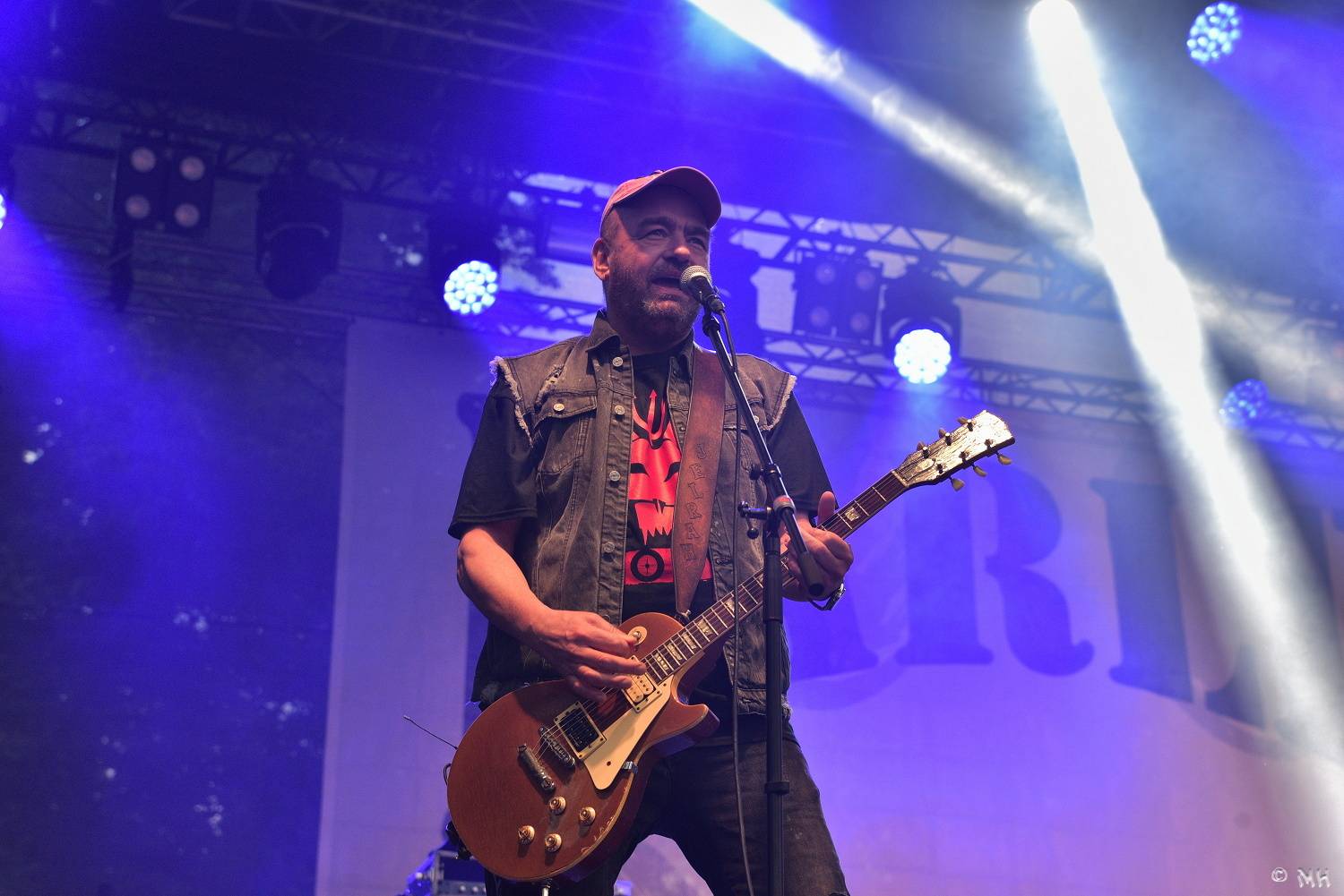 Večer ve znameni metalu. V Plzni zahráli Doga, Dymytry a Harlej