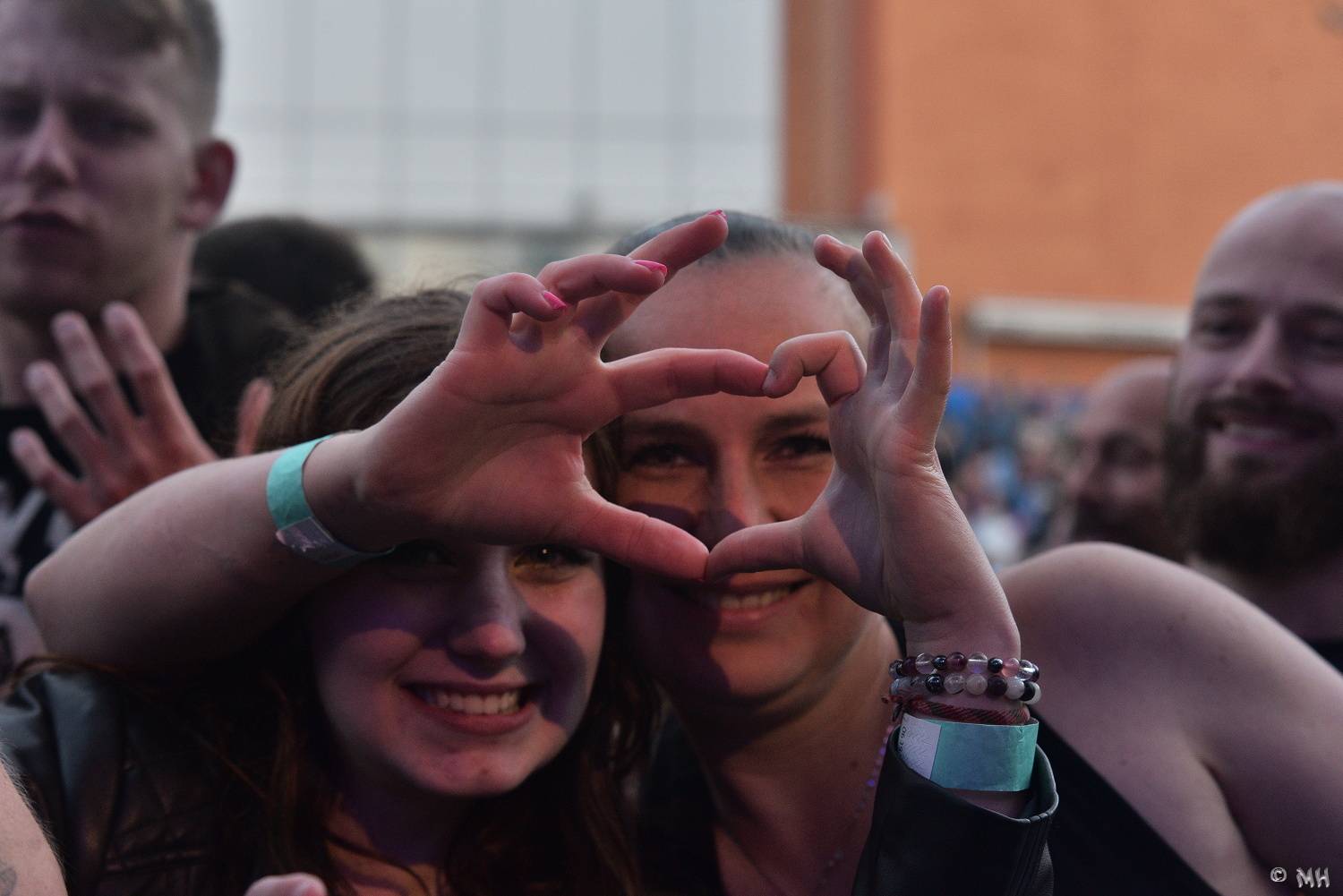 Večer ve znameni metalu. V Plzni zahráli Doga, Dymytry a Harlej