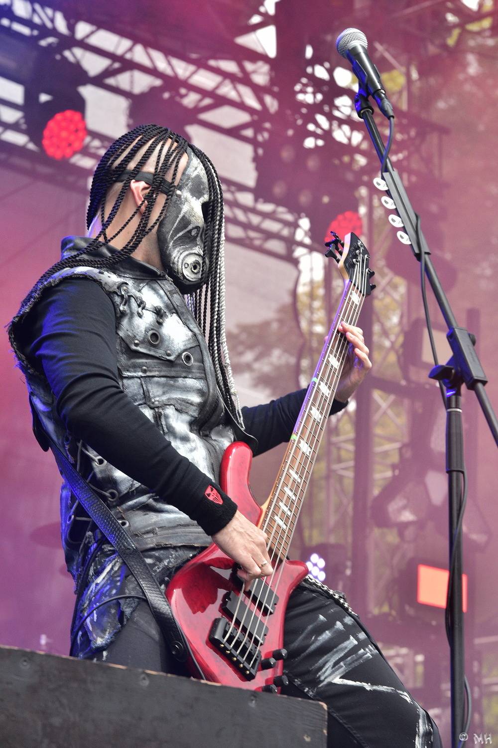 Večer ve znameni metalu. V Plzni zahráli Doga, Dymytry a Harlej