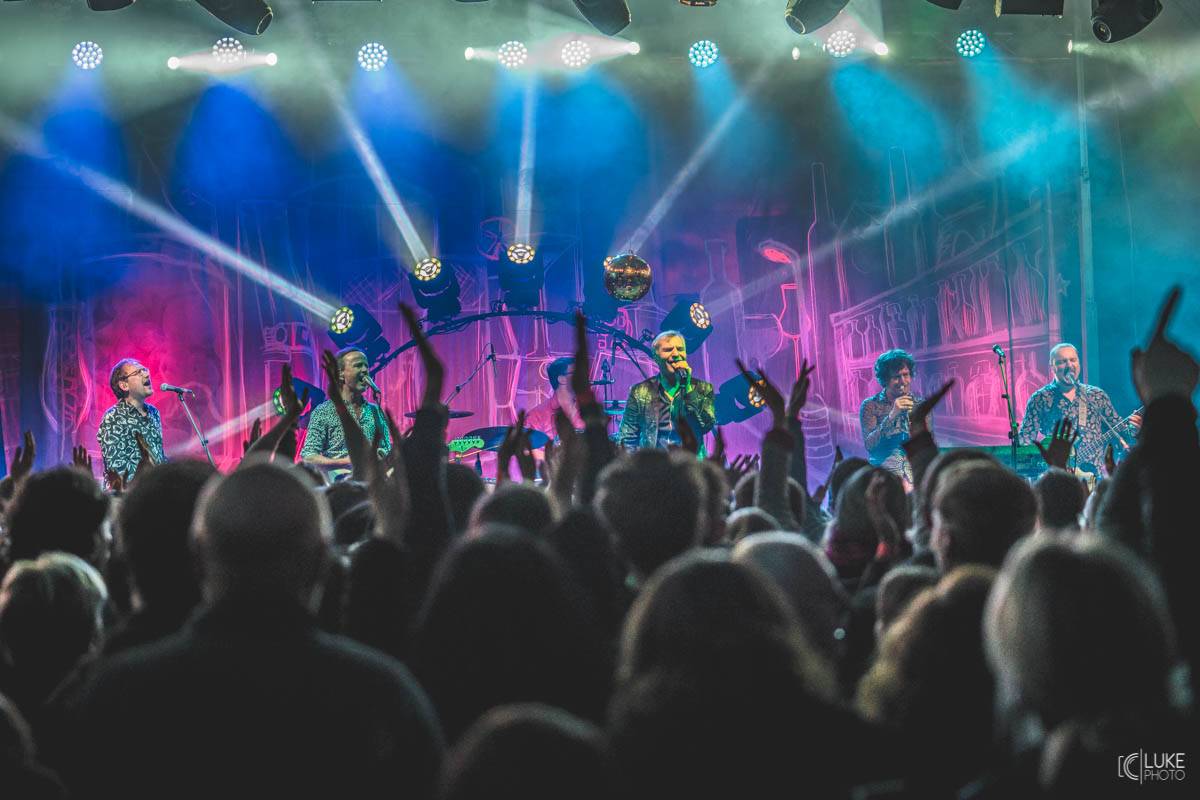 Letní parket ve Výravě s Mig 21 a Mirai doslova vřel. Nechyběly ohně, hořící paličky nebo létající kalhotky