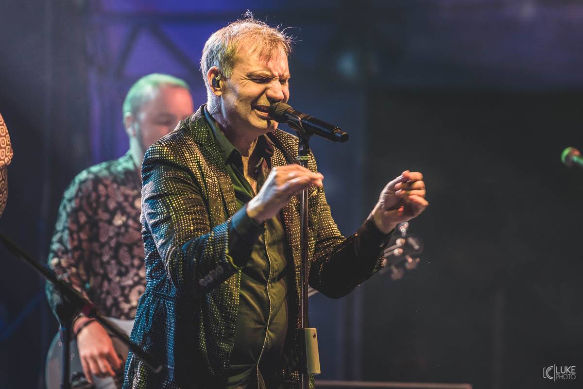 Letní parket ve Výravě s Mig 21 a Mirai doslova vřel. Nechyběly ohně, hořící paličky nebo létající kalhotky