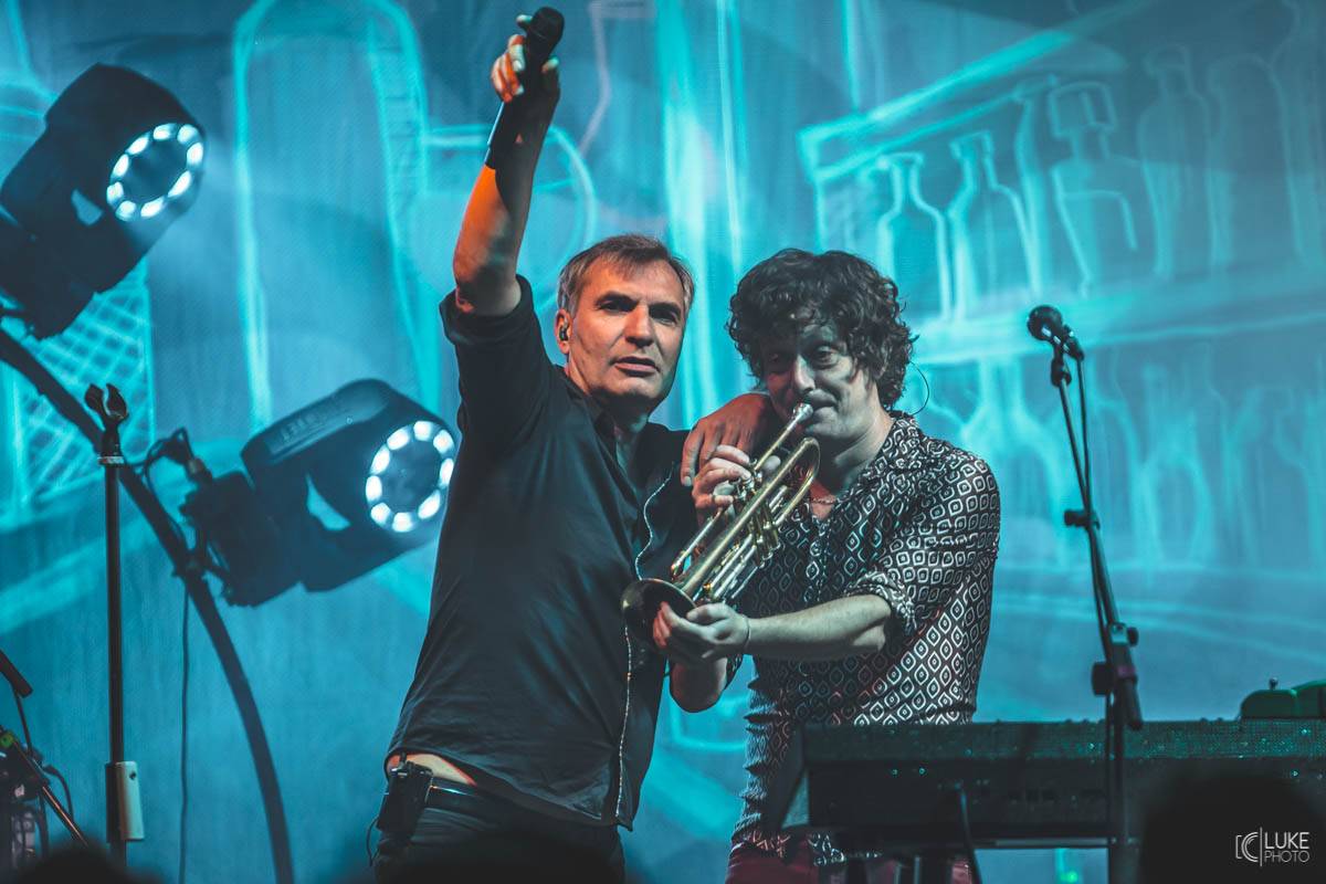 Letní parket ve Výravě s Mig 21 a Mirai doslova vřel. Nechyběly ohně, hořící paličky nebo létající kalhotky