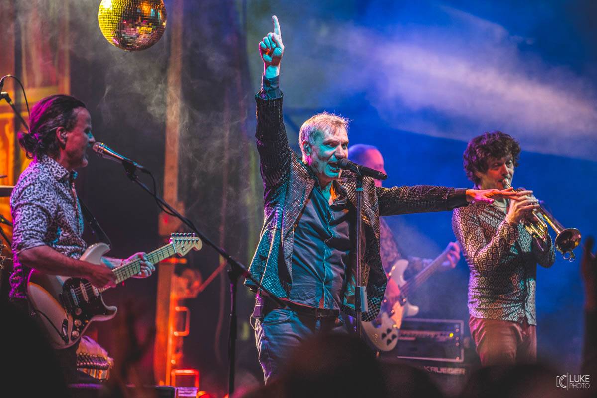 Letní parket ve Výravě s Mig 21 a Mirai doslova vřel. Nechyběly ohně, hořící paličky nebo létající kalhotky