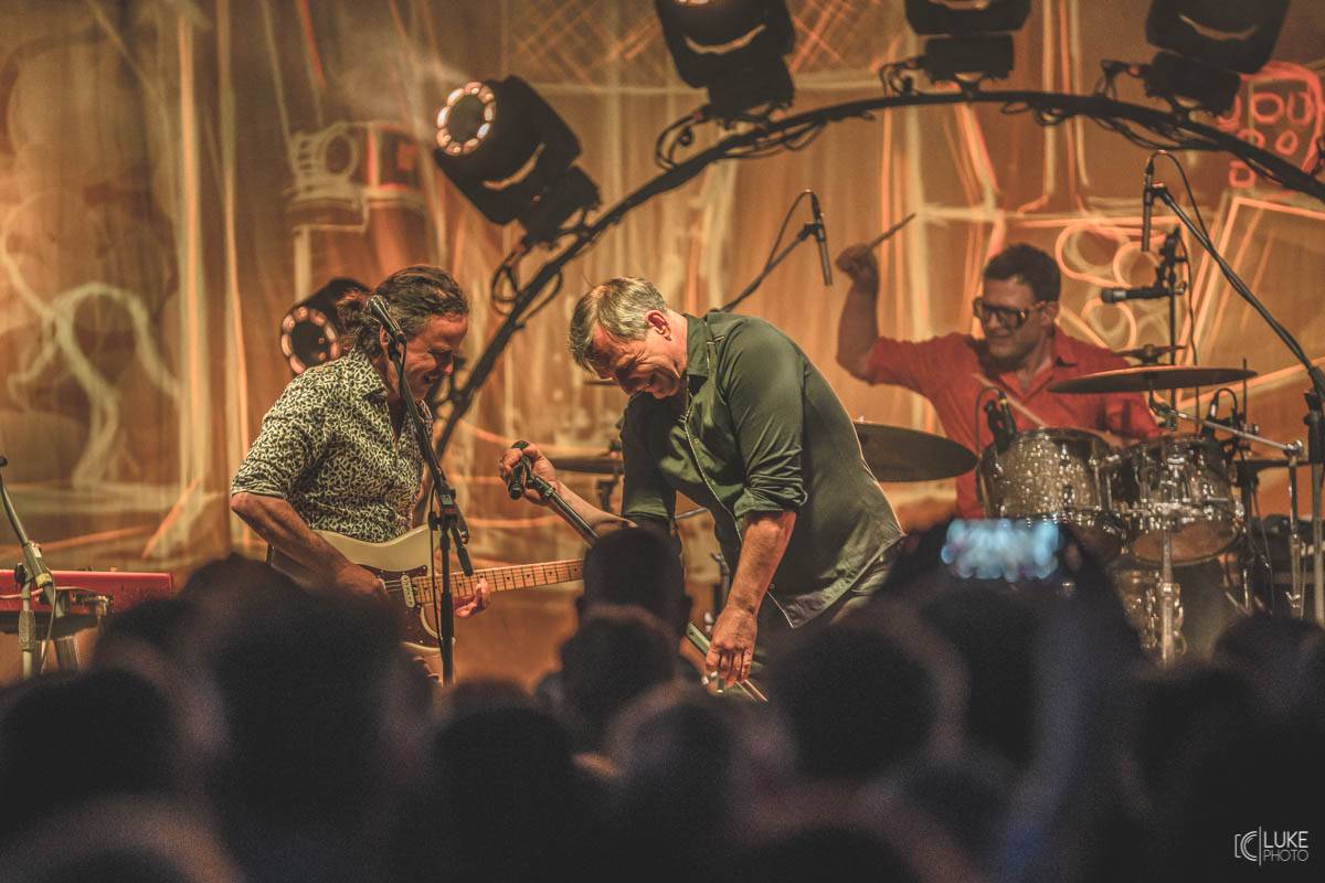 Letní parket ve Výravě s Mig 21 a Mirai doslova vřel. Nechyběly ohně, hořící paličky nebo létající kalhotky