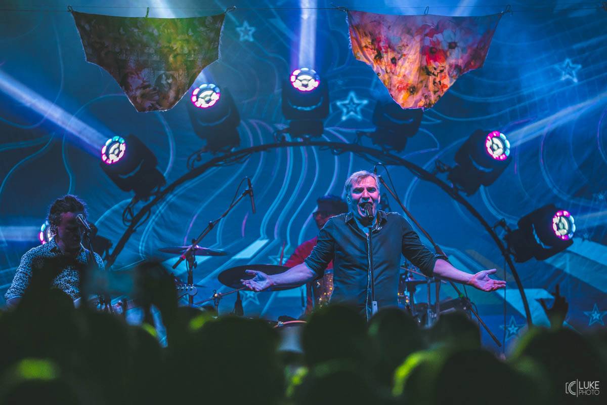 Letní parket ve Výravě s Mig 21 a Mirai doslova vřel. Nechyběly ohně, hořící paličky nebo létající kalhotky