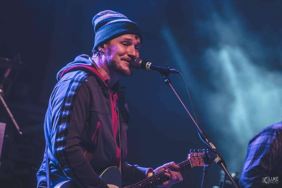 Letní parket ve Výravě s Mig 21 a Mirai doslova vřel. Nechyběly ohně, hořící paličky nebo létající kalhotky