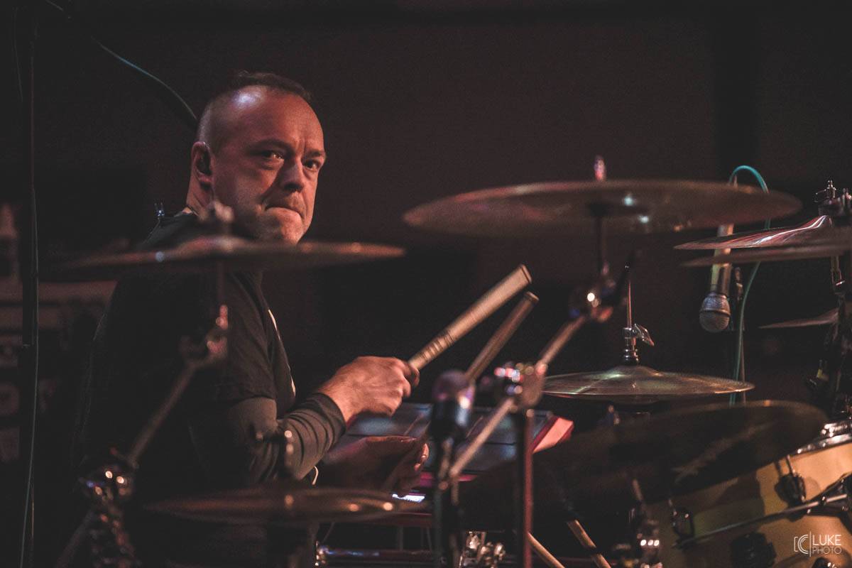 Letní parket ve Výravě s Mig 21 a Mirai doslova vřel. Nechyběly ohně, hořící paličky nebo létající kalhotky