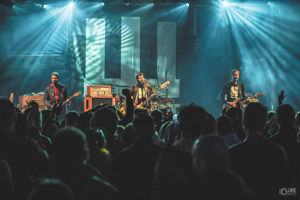 Letní parket ve Výravě s Mig 21 a Mirai doslova vřel. Nechyběly ohně, hořící paličky nebo létající kalhotky