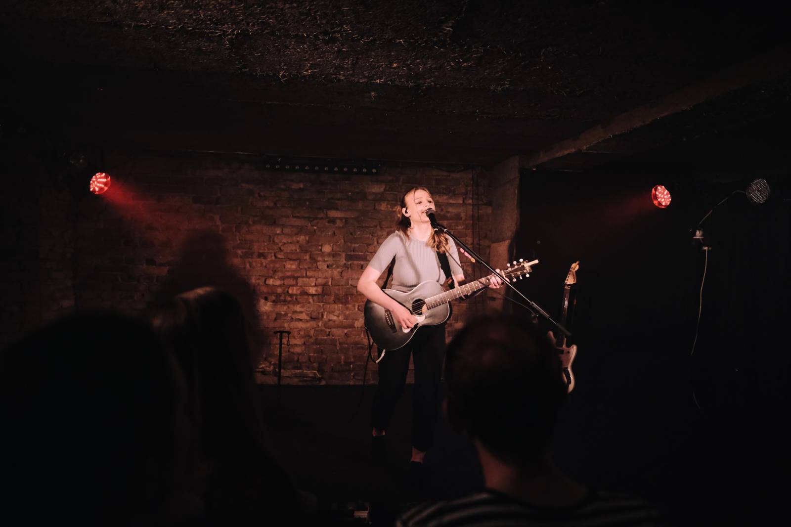 Tereza Balonová pokřtila debutové album, jeho kmotry se stali Pokáč a Kateřina Marie Tichá