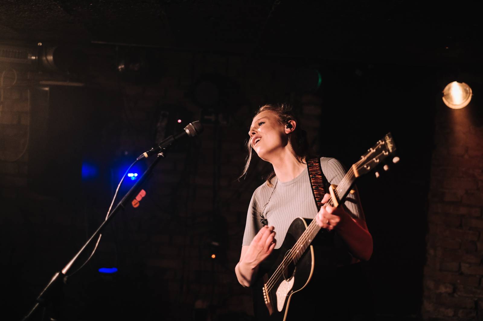 Tereza Balonová pokřtila debutové album, jeho kmotry se stali Pokáč a Kateřina Marie Tichá