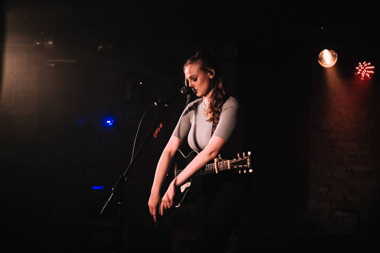 Tereza Balonová pokřtila debutové album, jeho kmotry se stali Pokáč a Kateřina Marie Tichá