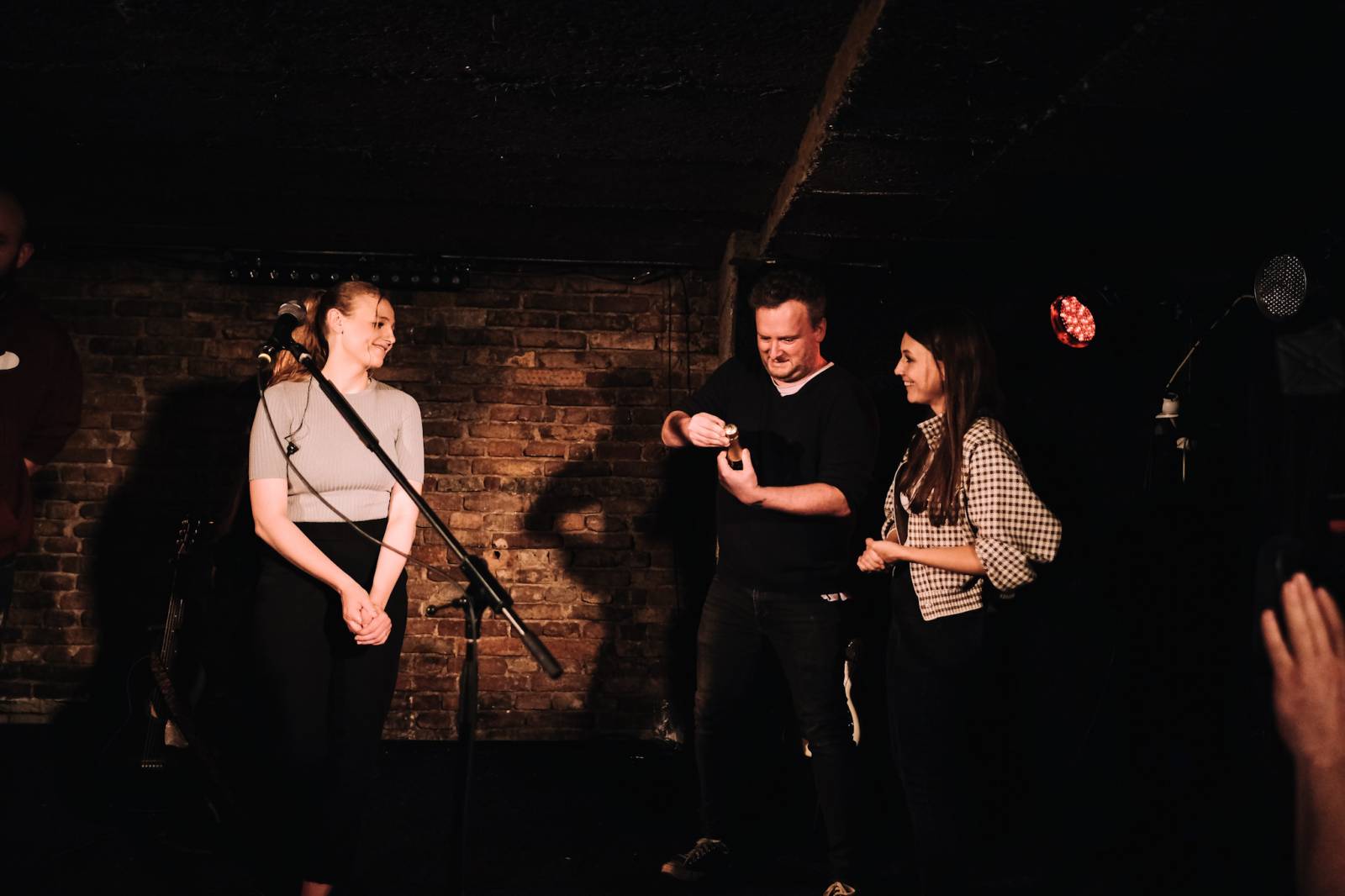 Tereza Balonová pokřtila debutové album, jeho kmotry se stali Pokáč a Kateřina Marie Tichá