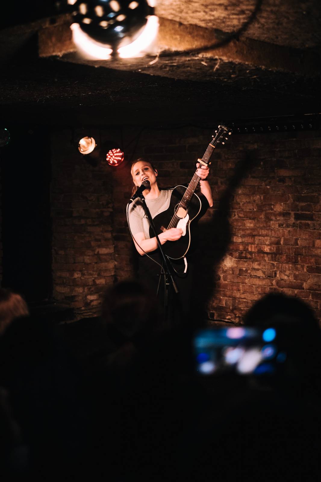 Tereza Balonová pokřtila debutové album, jeho kmotry se stali Pokáč a Kateřina Marie Tichá