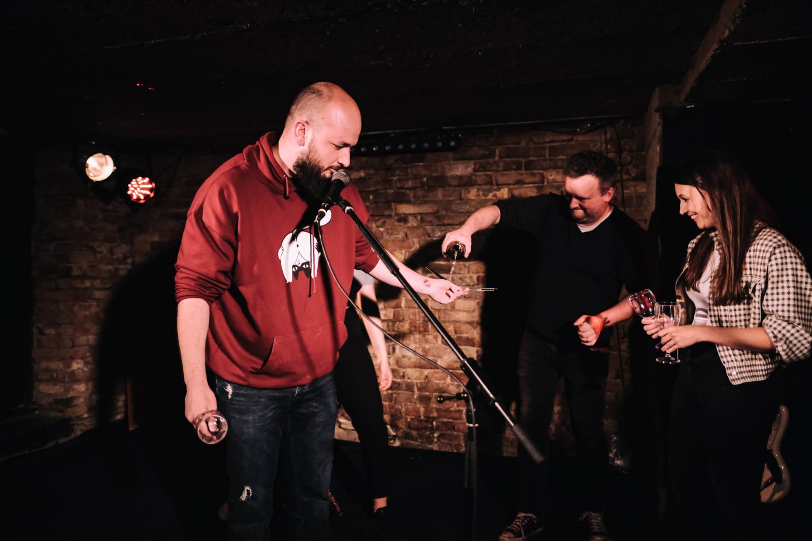 Tereza Balonová pokřtila debutové album, jeho kmotry se stali Pokáč a Kateřina Marie Tichá