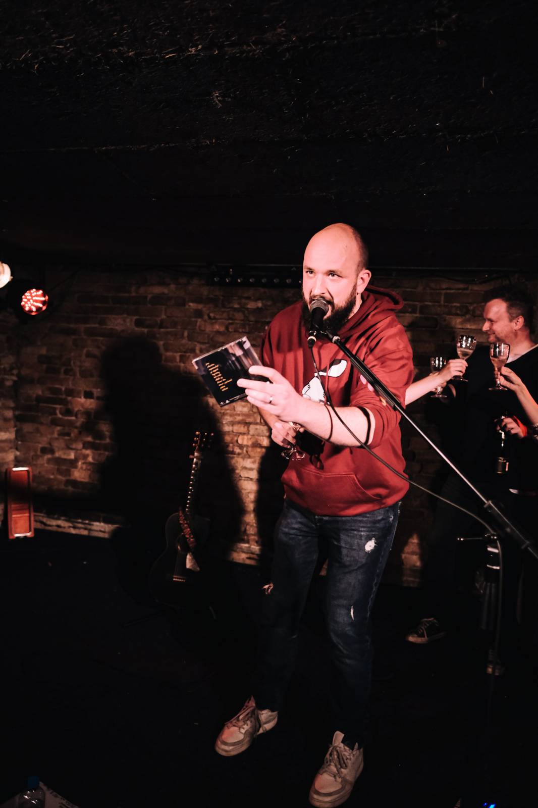 Tereza Balonová pokřtila debutové album, jeho kmotry se stali Pokáč a Kateřina Marie Tichá