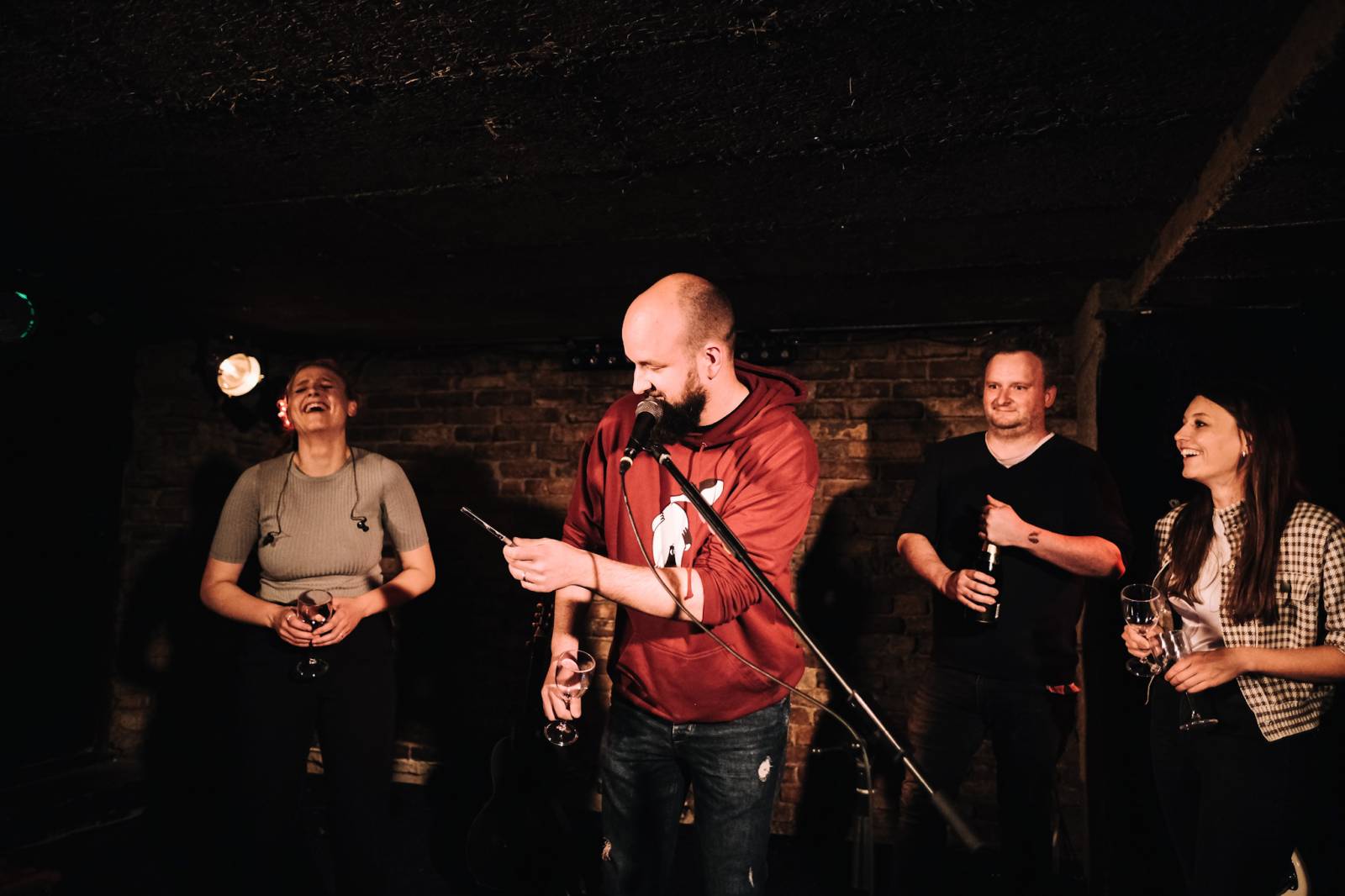 Tereza Balonová pokřtila debutové album, jeho kmotry se stali Pokáč a Kateřina Marie Tichá