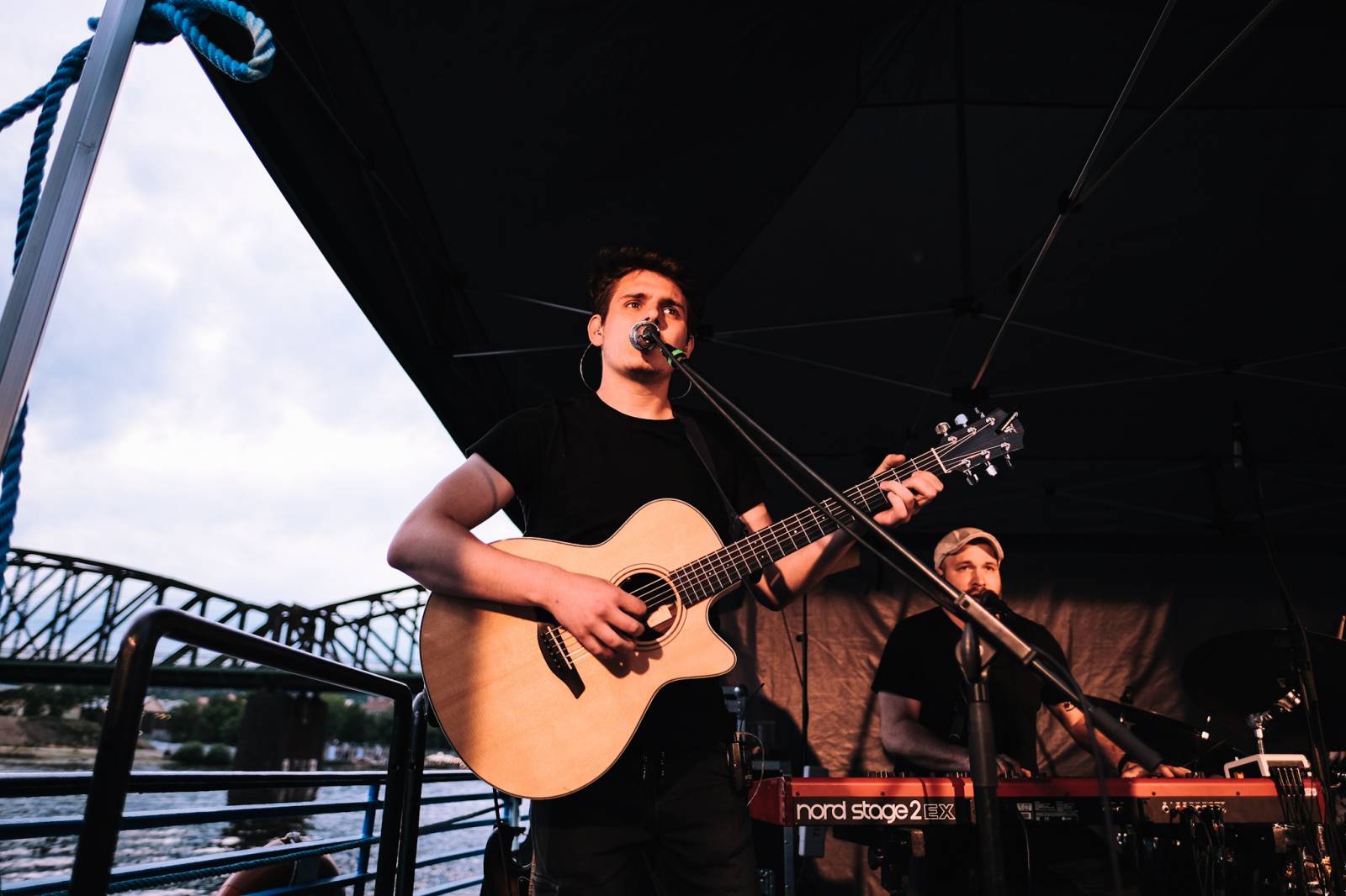 Kateřina Marie Tichá s Bandjeez zazpívali fanouškům na Vltavě, potěšili i novými písněmi