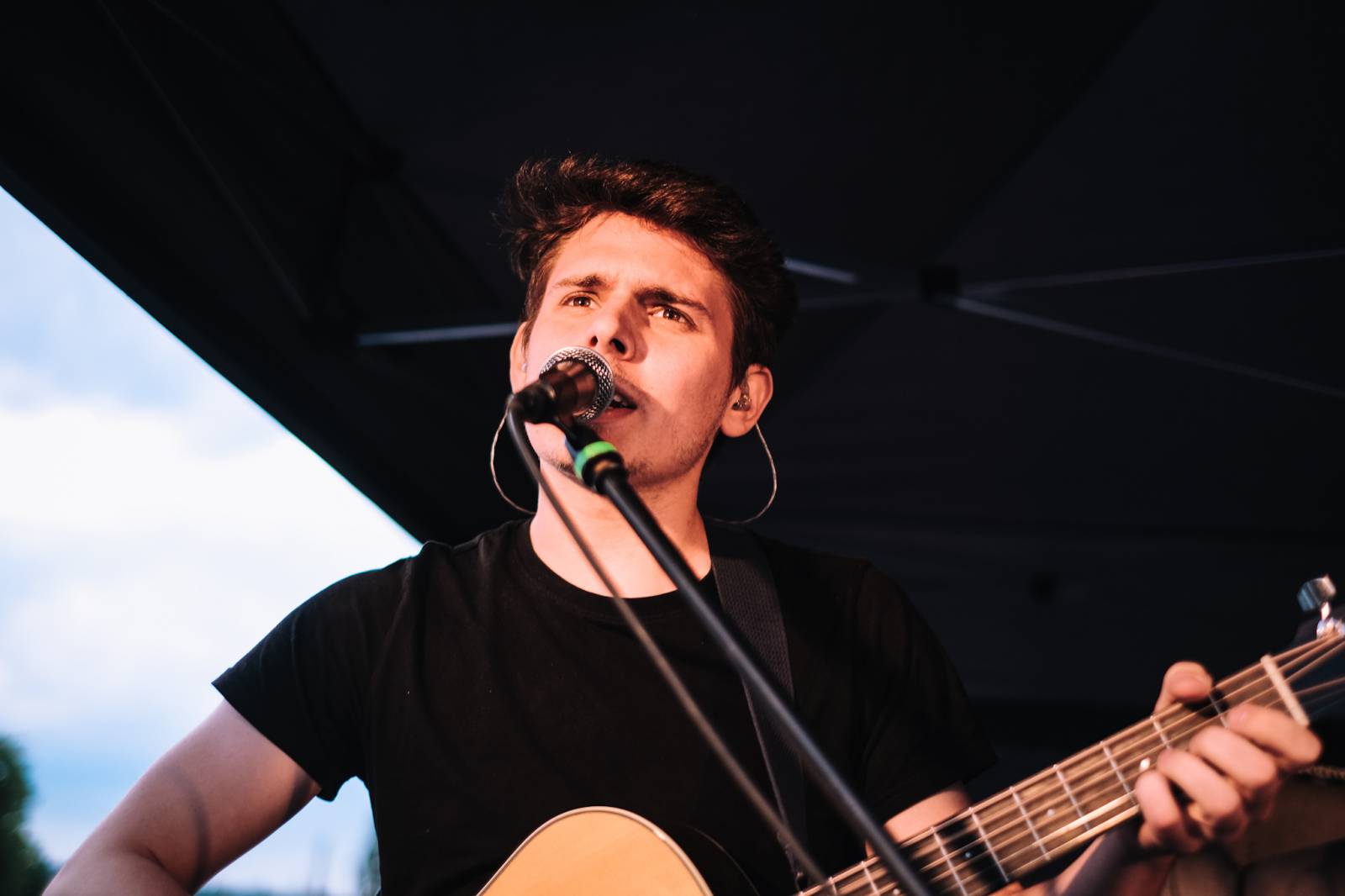 Kateřina Marie Tichá s Bandjeez zazpívali fanouškům na Vltavě, potěšili i novými písněmi